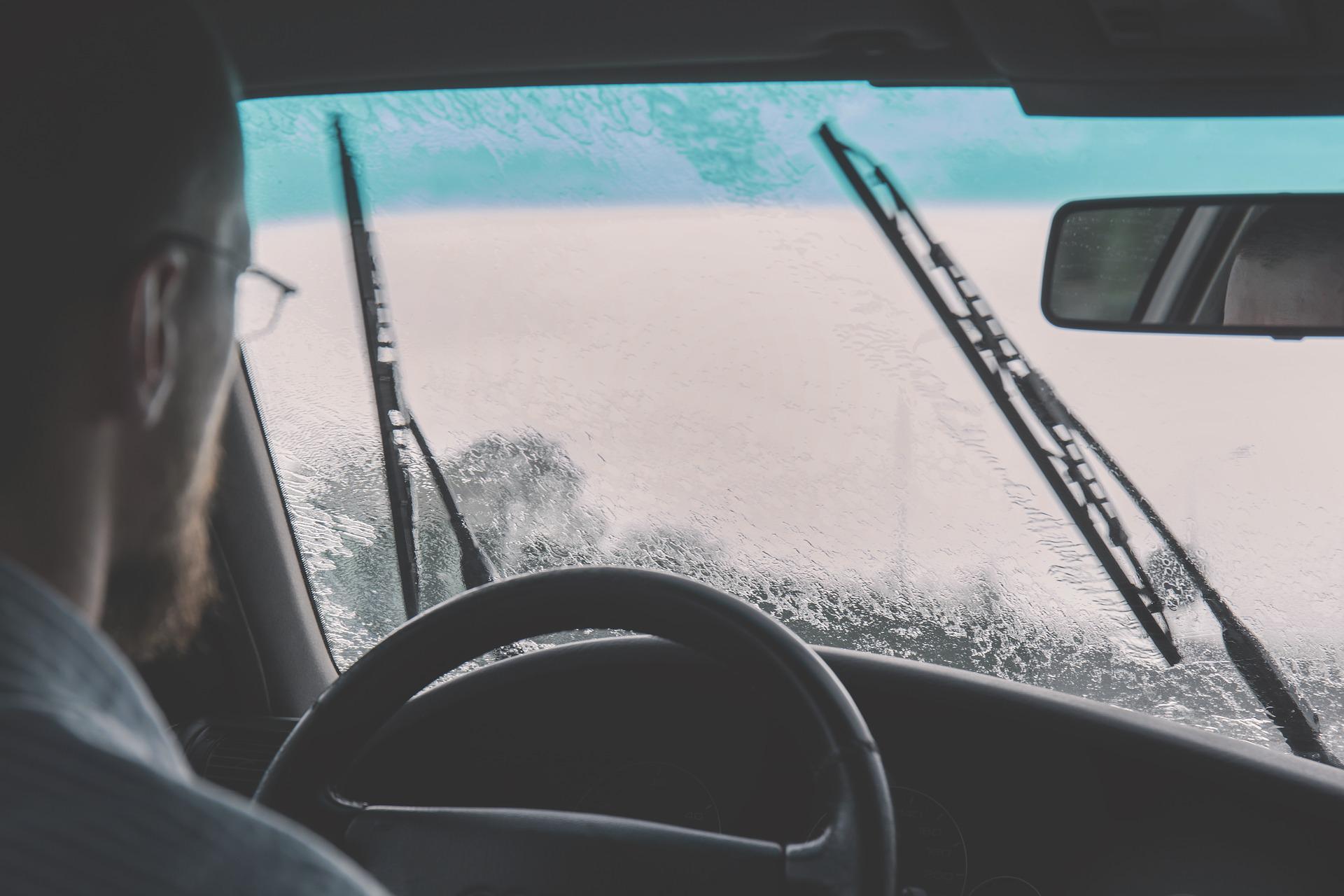 2014 ford taurus windshield wipers won't turn off