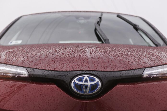 Toyota auris hybrid starting problems